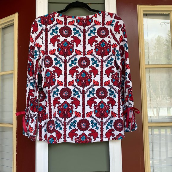🎉HP🎉 NWT Crown & Ivy Elephant Print Top PS - Picture 2 of 5
